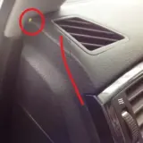 ダッシュボードのひび割れ修理