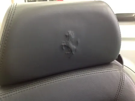 レザーシートの擦れ傷リペア