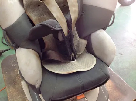 チャイルドシートのクリーニング